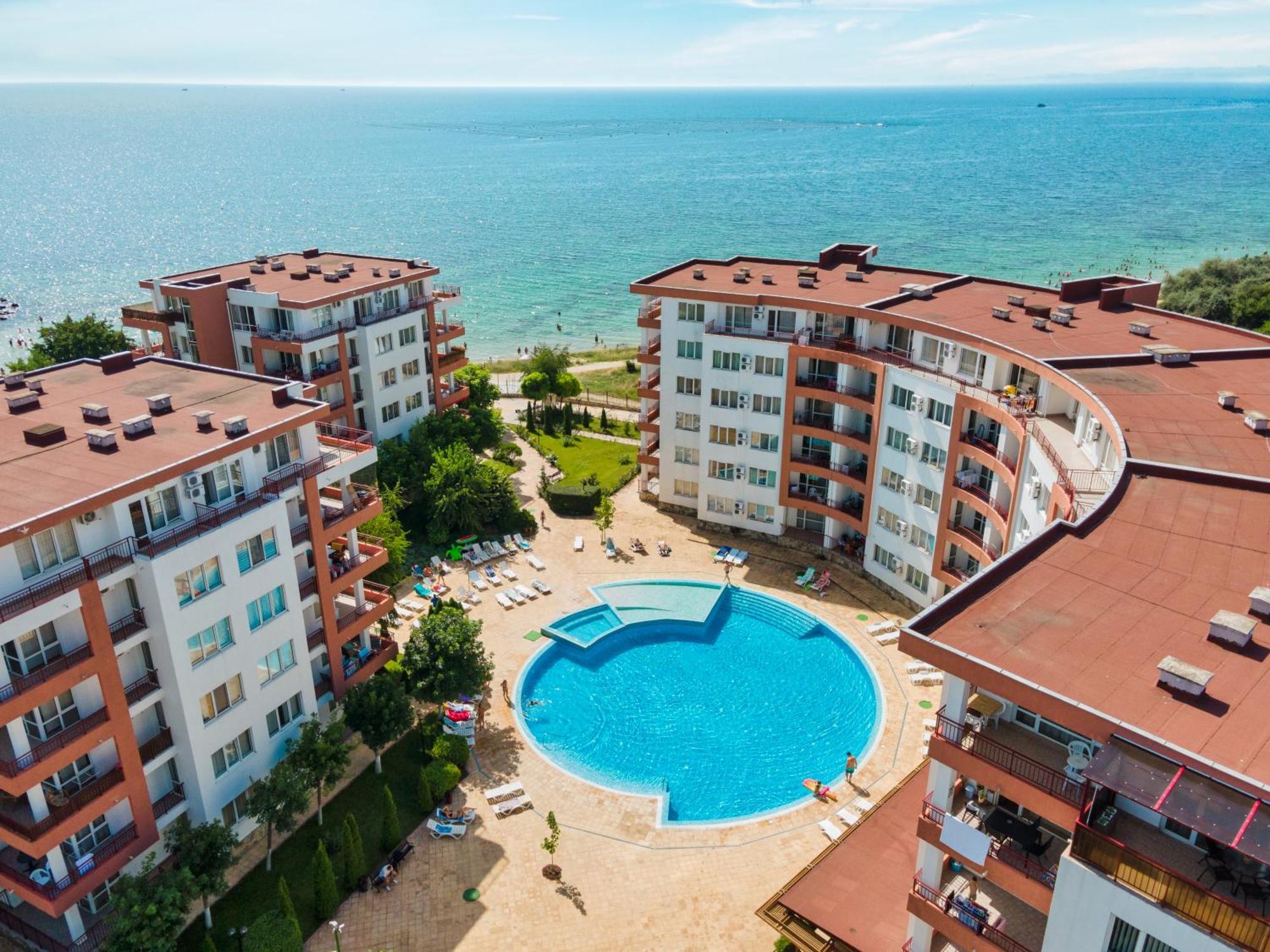 Riviera Fort Beach Apartments Ravda Ngoại thất bức ảnh