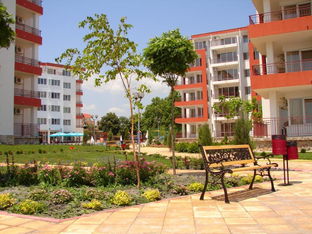 Riviera Fort Beach Apartments Ravda Phòng bức ảnh